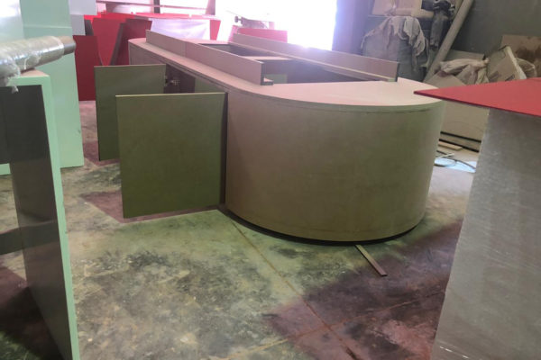stand-building2